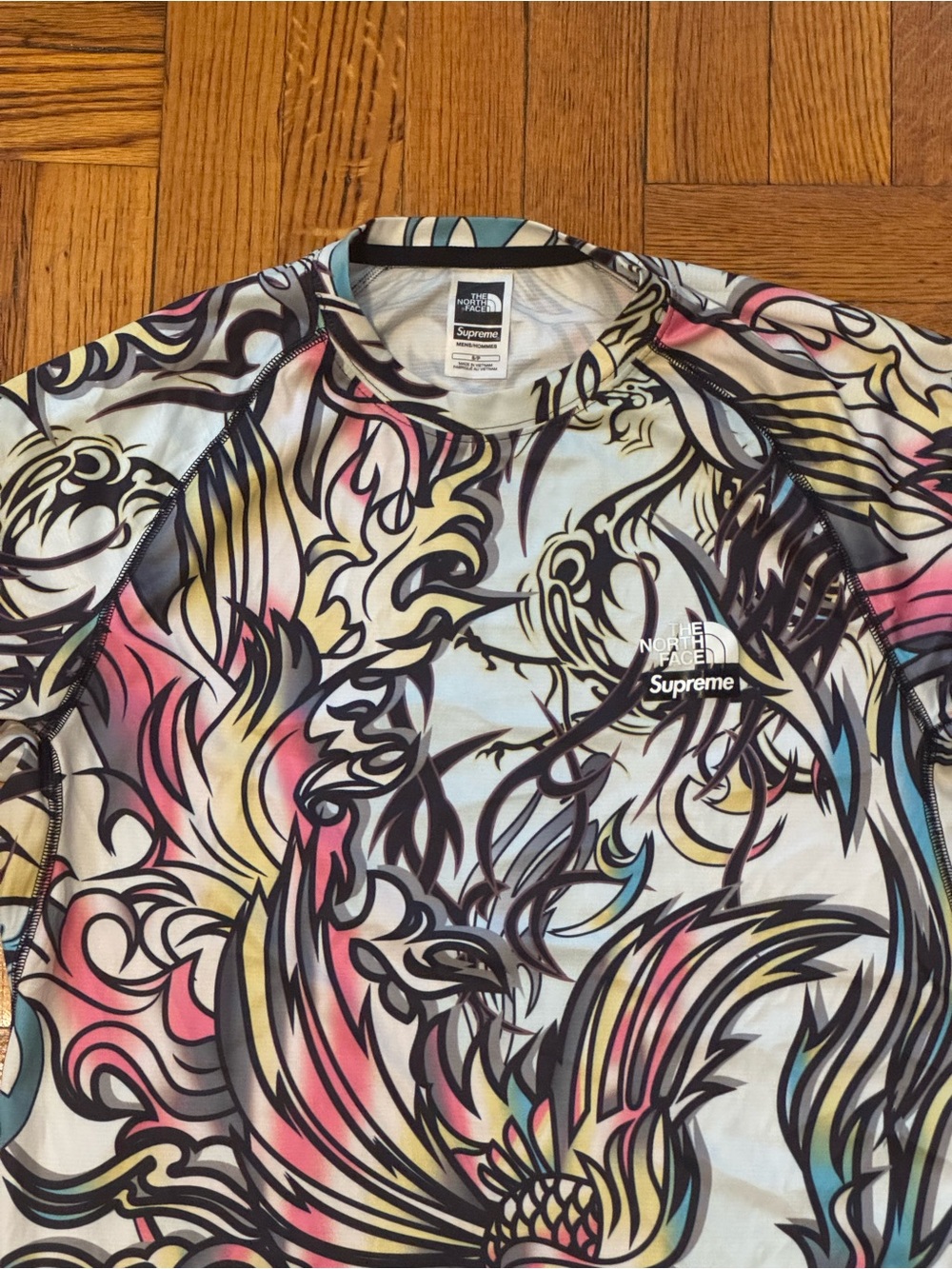 Supreme x The North Face Dragon Print Base Layer Long-Sleeve Top FW/22 sz Small